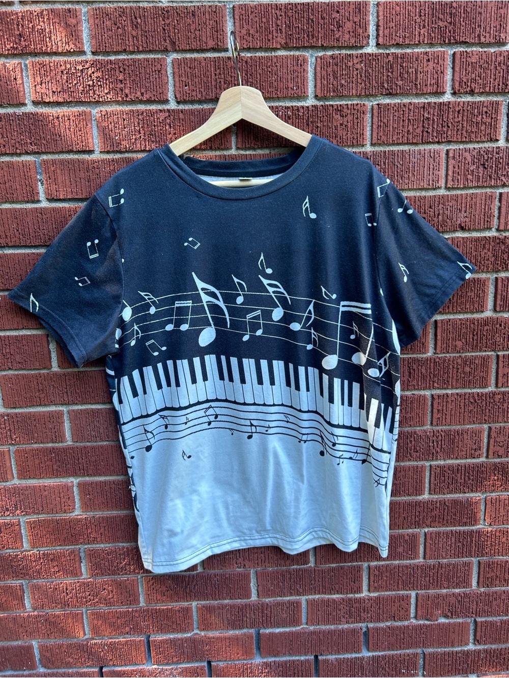 Piano Keyboard Music Notes Graphic Tee XL Black White Musical Theme T Shir